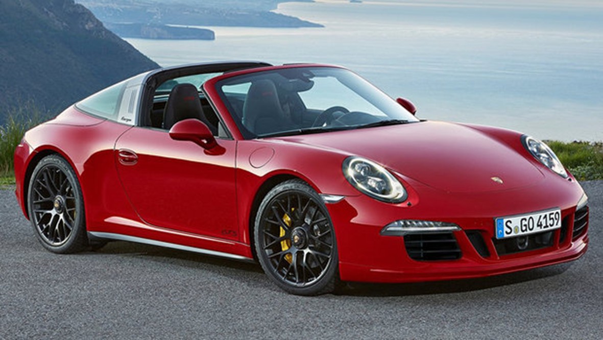 Porsche 911 Targa: O Ícone que Transformou Segurança em Desejo